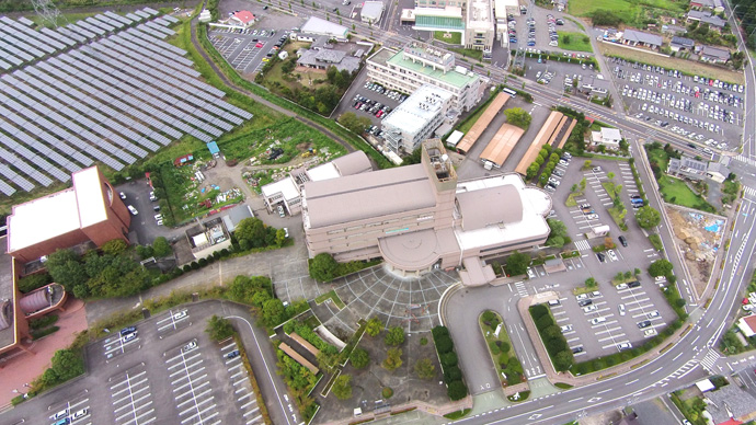 役所・病院・太陽光発電・駐車場等の上空写真